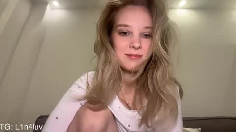 Snapshot of l1n4luv chatting on 04.24.26 lina online show from 04.24.26