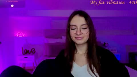 Margo  online show from 11.04.25