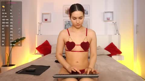 Viktoria White  online show from 03.30.26