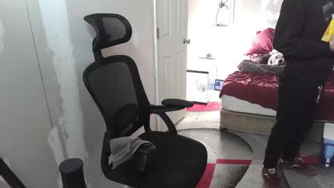 l1v1nth3dr3am online show from 10.25.25