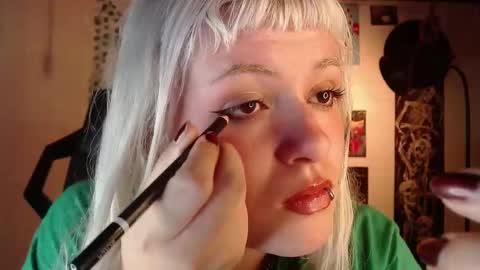 Snapshot of la_femme_fatale_ chatting on 03.11.25 Hanna FREE ONLYFANS online show from 03.11.25