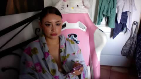 Snapshot of la_lechera_ chatting on 01.08.26 la_lechera_ online show from 01.08.26