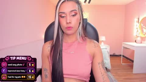 Snapshot of la_monitora chatting on 05.21.26 T A T I A N A online show from 05.21.26