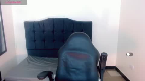 Snapshot of la_ratona_1 chatting on 12.24.24 AriSaray online show from 12.24.24