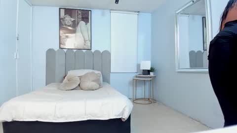 Cris  online show from 02.21.25