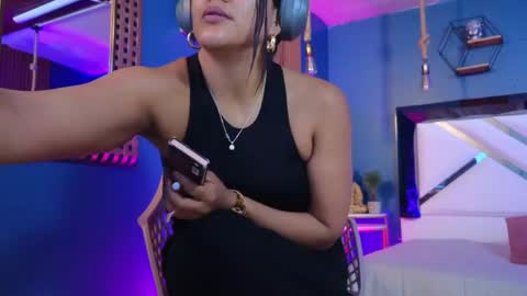 Cris  online show from 04.15.26