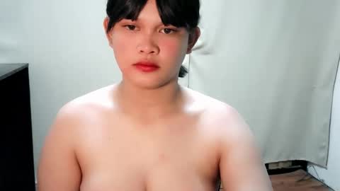 Snapshot of labanderaxxx chatting on 02.25.26 labanderaxxx online show from 02.25.26