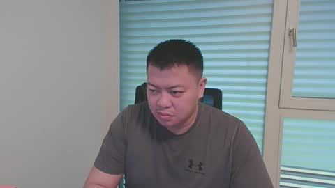 Snapshot of labenito chatting on 03.12.25 Mino online show from 03.12.25