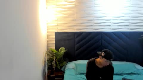 Snapshot of labrinthteasing chatting on 03.15.26 labrinthteasing online show from 03.15.26