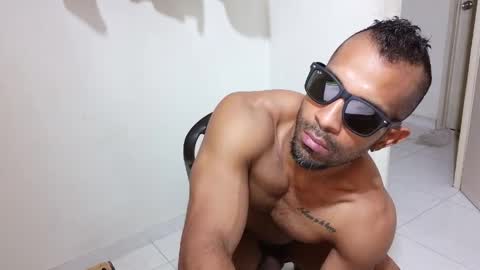 Snapshot of lacasadelosmunecosbq chatting on 03.27.26 Bruno Smith online show from 03.27.26