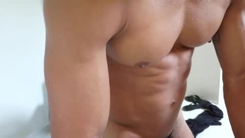 Snapshot of lacasadelosmunecosbq chatting on 04.29.26 Bruno Smith online show from 04.29.26