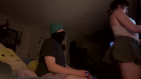 Snapshot of lacedinsin chatting on 09.22.25 lacedinsin online show from 09.22.25