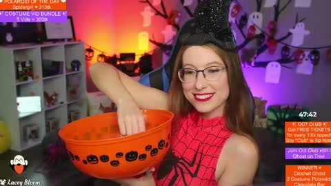 Snapshot of laceybloom chatting on 10.31.25 Lacey Bloom online show from 10.31.25