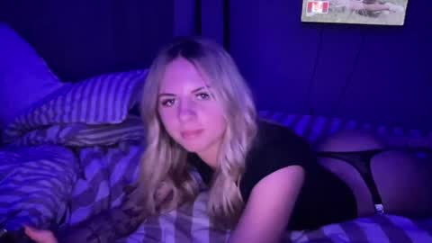 Snapshot of laceyx0x0 chatting on 06.12.26 LACEY online show from 06.12.26