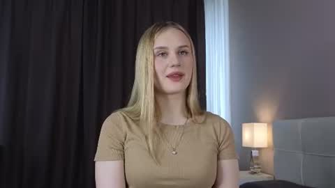 Snapshot of lachelleellwanger chatting on 06.27.26 Kate online show from 06.27.26