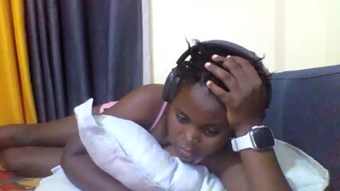 Snapshot of ladar_ chatting on 02.16.26 vida online show from 02.16.26