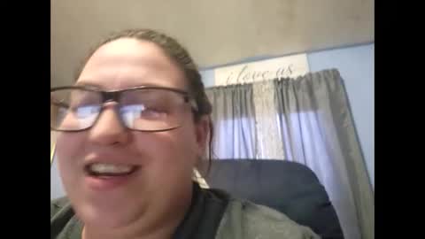 Laddybuggie27 online show from 02.10.25