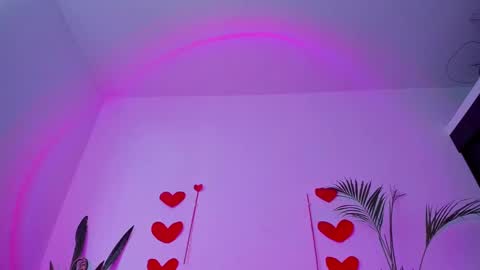 Laden And Juan online show from 02.18.25