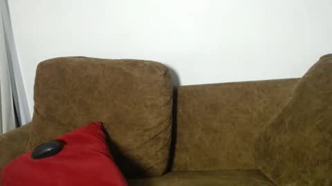 Mia online show from 03.12.26