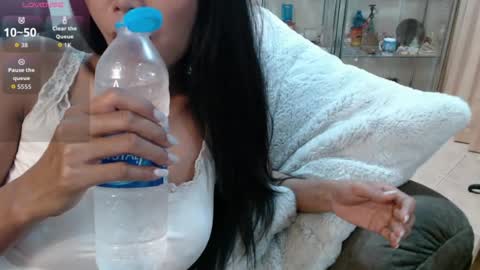 Snapshot of ladii_mia chatting on 07.09.26 Mia online show from 07.09.26