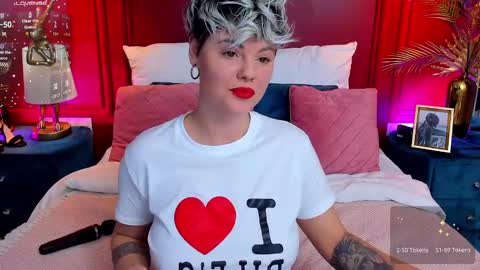 Snapshot of lady_alibi chatting on 02.15.25 AliCooper  online show from 02.15.25
