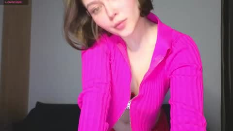 Snapshot of lady_birdd chatting on 04.16.26 lady_birdd online show from 04.16.26