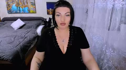 lady_boom_ online show from 05.19.26