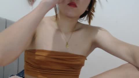Snapshot of lady_bridgerton_ chatting on 05.06.26 LADY online show from 05.06.26