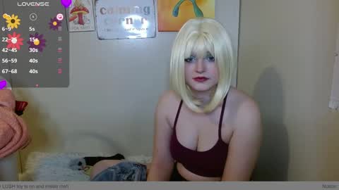 LadyCheesecake online show from 01.05.25