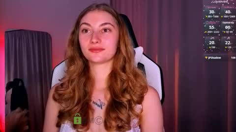 Snapshot of lady_curls chatting on 09.11.25 Nika online show from 09.11.25