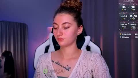 Snapshot of lady_curls chatting on 09.19.25 Nika online show from 09.19.25