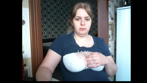 lady cute cat29 online show from 12.17.25