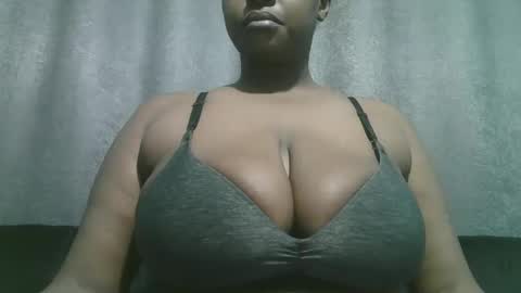 lady_dearra online show from 11.21.25