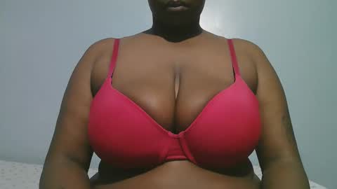 lady_dearra online show from 02.13.26