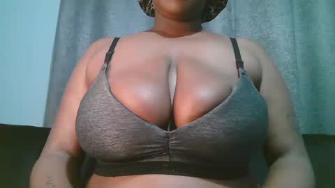 lady_dearra online show from 04.20.26