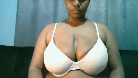 lady_dearra online show from 06.03.26