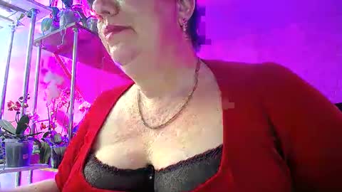 Lady Gloria online show from 03.05.25