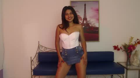 Snapshot of lady_isabella_ chatting on 06.11.26 Lady Isabella online show from 06.11.26