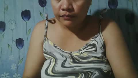 Snapshot of lady_love063 chatting on 02.18.25 lady_love063 online show from 02.18.25