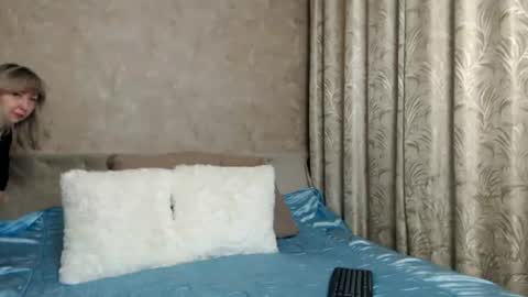 Snapshot of lady_milf_hot chatting on 07.16.26 Sofi online show from 07.16.26