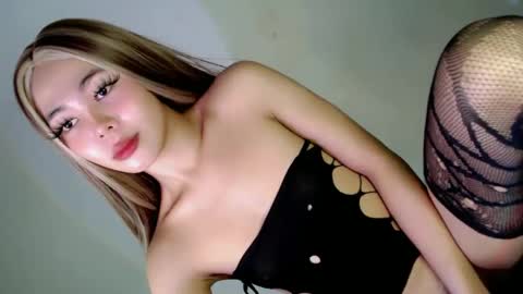 Snapshot of lady_of_pleasure28 chatting on 12.26.24 Ella online show from 12.26.24