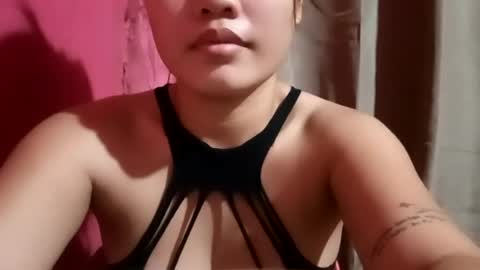 Snapshot of lady_rose19 chatting on 07.16.26 kitty online show from 07.16.26