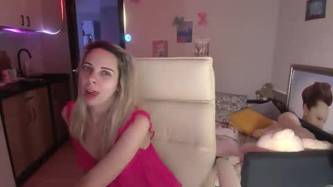 lady_smile69 online show from 10.31.25