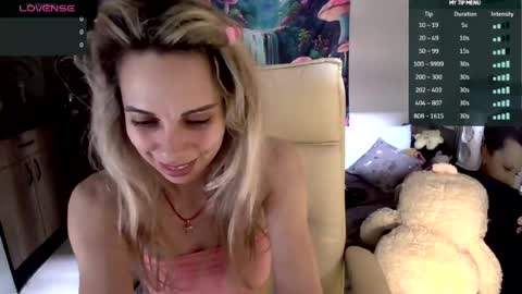 Snapshot of lady_smile69 chatting on 07.19.26 lady_smile69 online show from 07.19.26