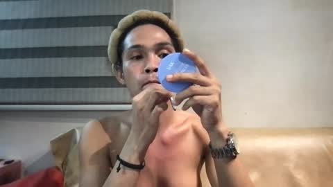 Snapshot of lady_sovereign chatting on 07.23.26 M MMY online show from 07.23.26