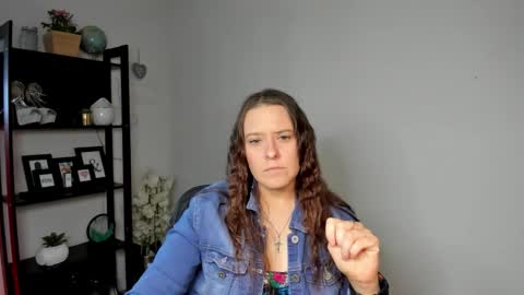 Snapshot of ladyalessa chatting on 06.03.26 ALESSA online show from 06.03.26