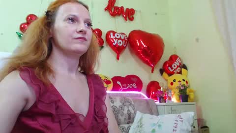 Sima Ladybigsmile online show from 03.04.25