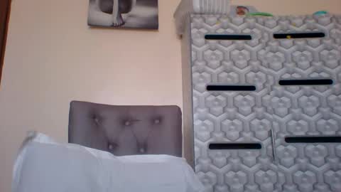 lindah32 online show from 01.15.25