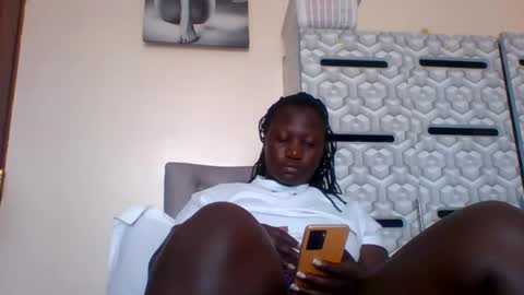 lindah32 online show from 01.16.25