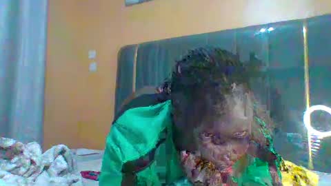 Snapshot of ladyblossoms19 chatting on 06.27.26 lindah32 online show from 06.27.26